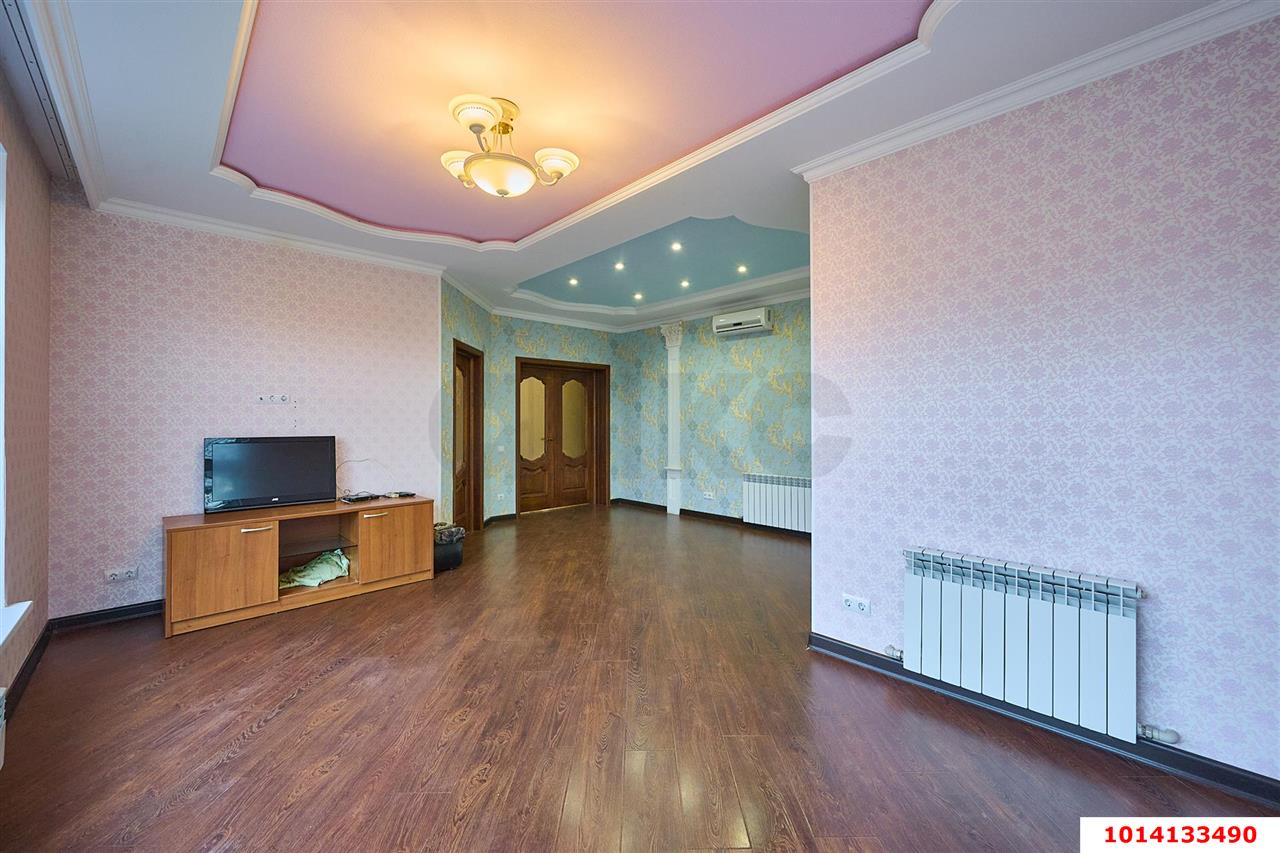 Фото №4: Дом 195&nbsp;м² + 7.67&nbsp;сот., 2&nbsp;эт. - Краснодар, Прикубанский внутригородской округ, мкр. Северный, ул. Звенигородская, 8