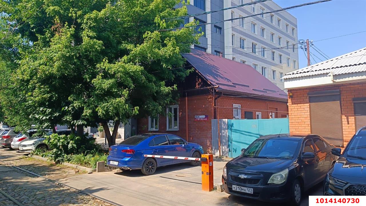 Фото №18: 4-комнатная квартира 97&nbsp;м², 1/1&nbsp;эт. - Краснодар, Центральный внутригородской округ, мкр. Центральный, ул. Коммунаров, 169