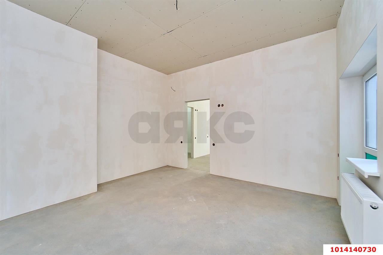 Фото №8: 4-комнатная квартира 97&nbsp;м², 1/1&nbsp;эт. - Краснодар, Центральный внутригородской округ, мкр. Центральный, ул. Коммунаров, 169