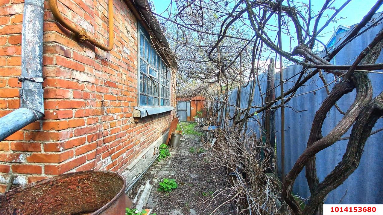 Фото №3: Дом 56&nbsp;м² + 3.3&nbsp;сот., 1&nbsp;эт. - Краснодар, Центральный внутригородской округ, мкр. Центральный, ул. Промышленная, 51