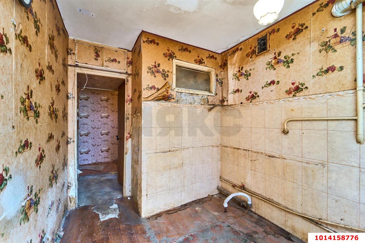 Фото №15: 3-комнатная квартира 47&nbsp;м², 1/5&nbsp;эт. - Краснодар, Западный внутригородской округ, мкр. Горгаз, ул. Станкостроительная, 18