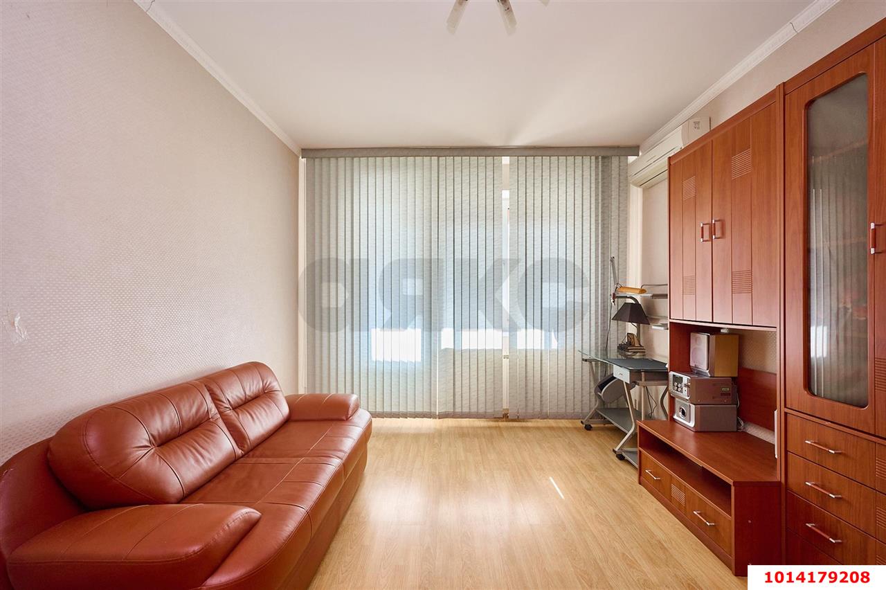 Фото №8: 5+-комнатная квартира 155&nbsp;м², 3/10&nbsp;эт. - Краснодар, Центральный внутригородской округ, мкр. Завод Измерительных Приборов, ул. Зиповская, 10