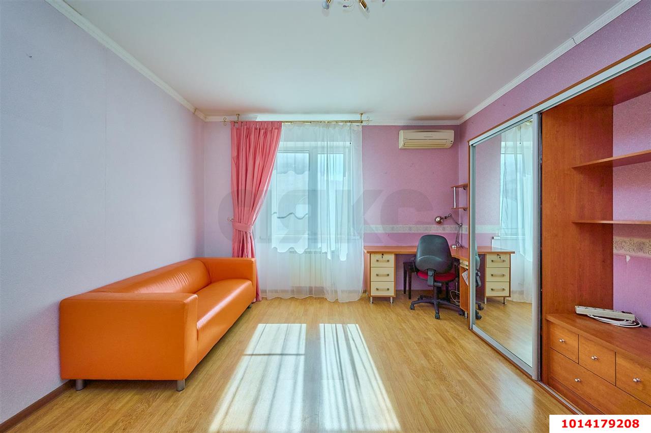 Фото №5: 5+-комнатная квартира 155&nbsp;м², 3/10&nbsp;эт. - Краснодар, Центральный внутригородской округ, мкр. Завод Измерительных Приборов, ул. Зиповская, 10