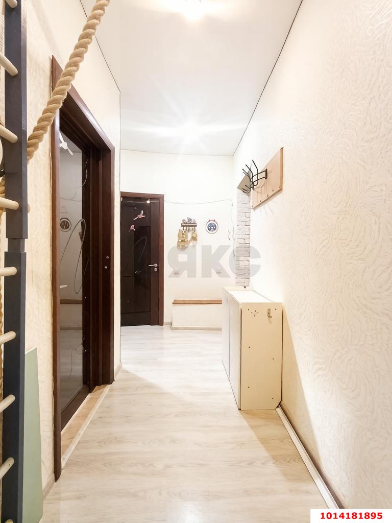 Фото №10: 2-комнатная квартира 62&nbsp;м², 4/6&nbsp;эт. - Краснодар, Прикубанский внутригородской округ, мкр. Музыкальный, ул. имени Сергея Есенина, 84