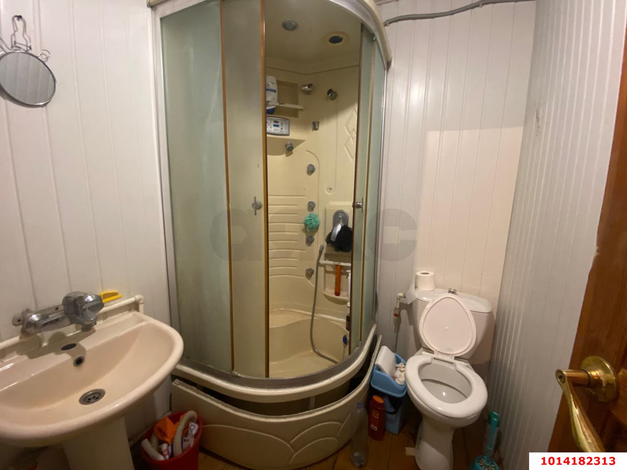 Фото №6: 3-комнатная квартира 108&nbsp;м², 1/3&nbsp;эт. - Краснодар, Центральный внутригородской округ, мкр. Центральный, ул. Советская, 43