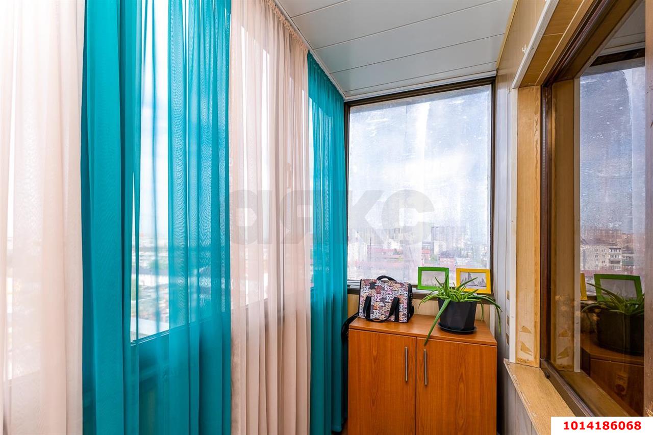 Фото №14: 2-комнатная квартира 70&nbsp;м², 10/12&nbsp;эт. - Краснодар, Западный внутригородской округ, мкр. Фестивальный, ул. Рашпилевская, 325/1