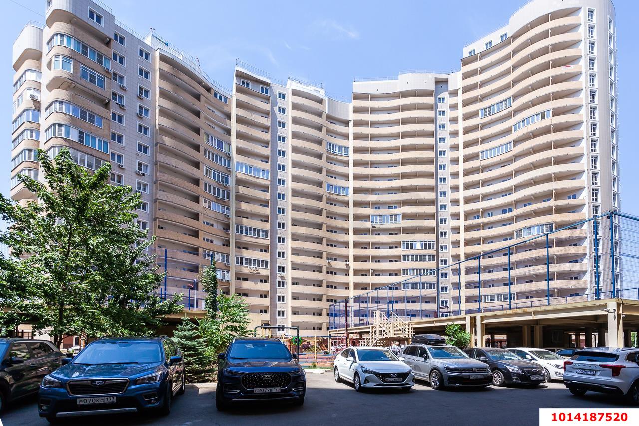 Фото №1: 3-комнатная квартира 110&nbsp;м², 15/20&nbsp;эт. - Краснодар, Центральный внутригородской округ, Дубинка, жилой комплекс Радонеж, мкр. Черёмушки, ул. Вишняковой, 1/23к2