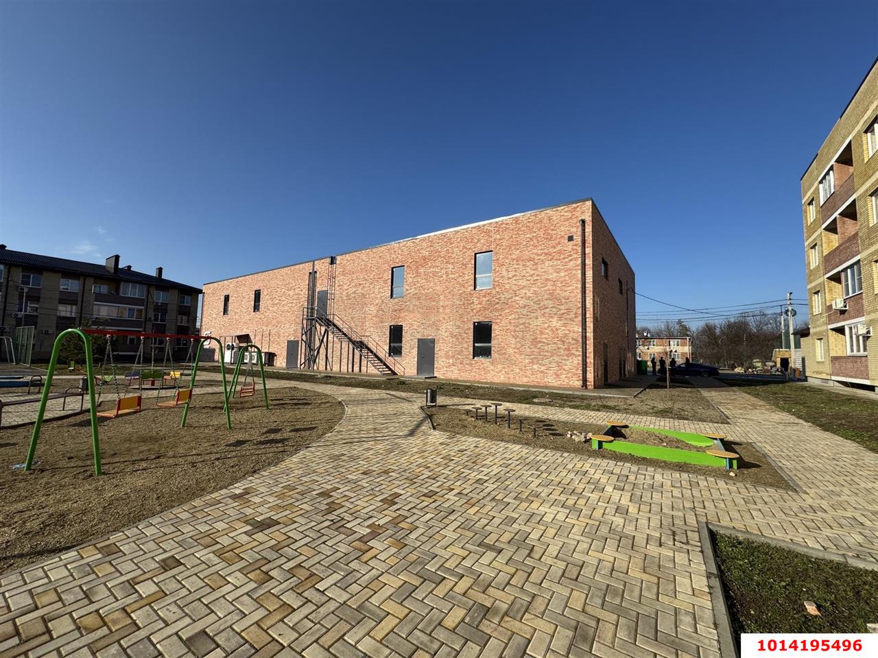 Фото №1: Отдельное здание 490&nbsp;м², 2/2&nbsp;эт. - Пригородный, Карасунский внутригородской округ, Алтайский, мкр. жилой комплекс Мини-полис Куб-А, ул. Сербская, 6сБ