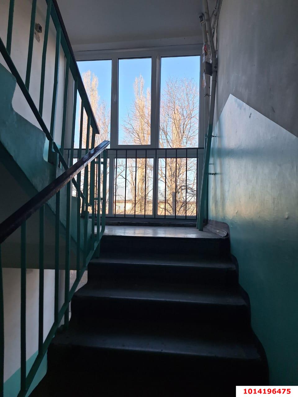 Фото №4: Комната 12&nbsp;м², 3/5&nbsp;эт. - Краснодар, Карасунский внутригородской округ, мкр. Хлопчато-бумажный Комбинат, ул. Уральская, 81А
