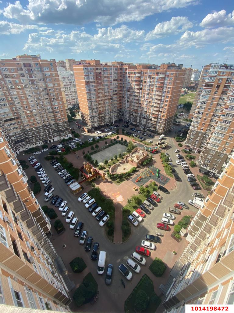 Фото №1: 3-комнатная квартира 303&nbsp;м², 17/17&nbsp;эт. - Краснодар, Прикубанский внутригородской округ, Солнечный, мкр. Фестивальный, ул. Яна Полуяна, 51/1