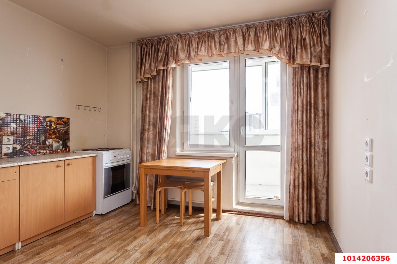 Фото №4: 2-комнатная квартира 59&nbsp;м², 6/16&nbsp;эт. - Краснодар, Прикубанский внутригородской округ, мкр. Завод Измерительных Приборов, ул. имени 40-летия Победы, 33/10
