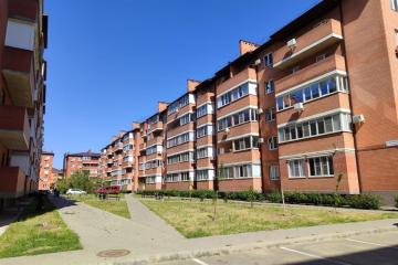 Фото №1: 1-комнатная квартира 32&nbsp;м², 1/5&nbsp;эт. - Новая Адыгея, мкр. жилой комплекс Родной Дом, ул. Бжегокайская, 31/4к2