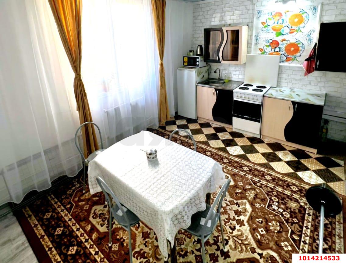 Фото №1: 1-комнатная квартира 35&nbsp;м², 1/6&nbsp;эт. - Краснодар, мкр. Прикубанский внутригородской округ, ул. Митинская, 19