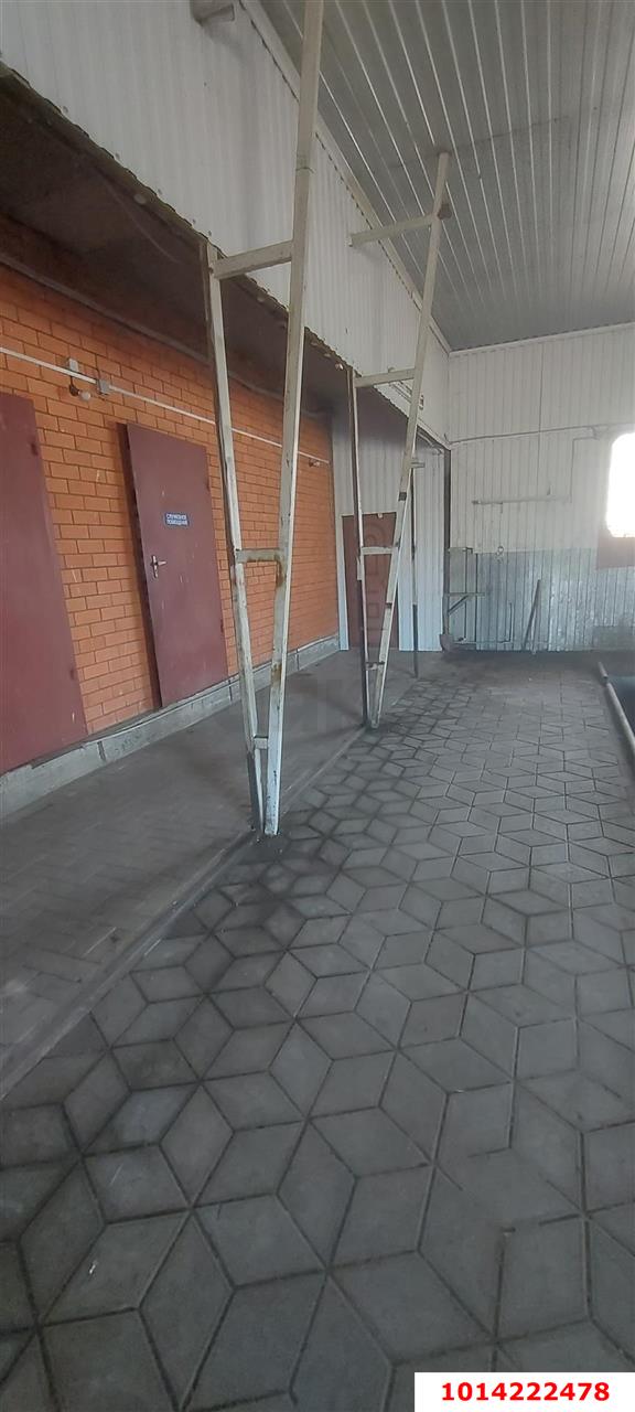 Фото №4: Торговое помещение 117&nbsp;м², 1/1&nbsp;эт. - Краснодар, ул. Восточный обход Краснодара, 5А