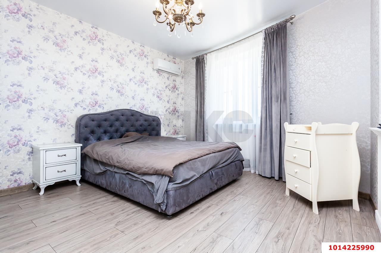 Фото №7: 4-комнатная квартира 140&nbsp;м², 17/17&nbsp;эт. - Краснодар, Прикубанский внутригородской округ, мкр. имени Маршала Жукова, ул. Александра Покрышкина, 2/2