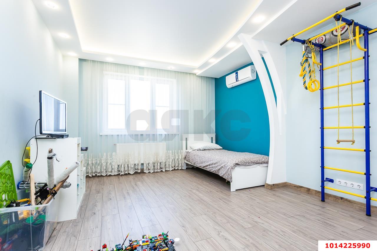 Фото №12: 4-комнатная квартира 140&nbsp;м², 17/17&nbsp;эт. - Краснодар, Прикубанский внутригородской округ, мкр. имени Маршала Жукова, ул. Александра Покрышкина, 2/2