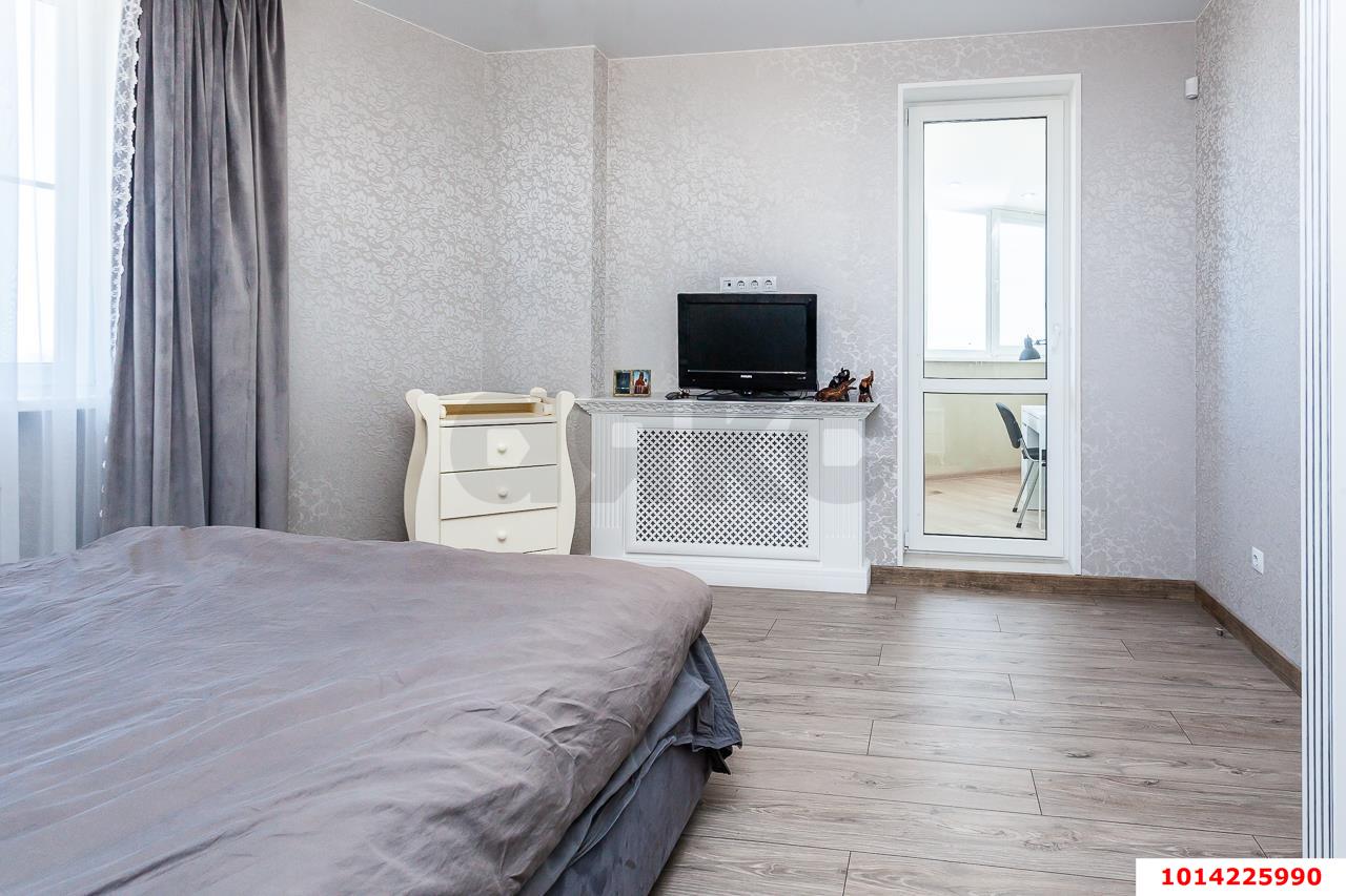 Фото №8: 4-комнатная квартира 140&nbsp;м², 17/17&nbsp;эт. - Краснодар, Прикубанский внутригородской округ, мкр. имени Маршала Жукова, ул. Александра Покрышкина, 2/2