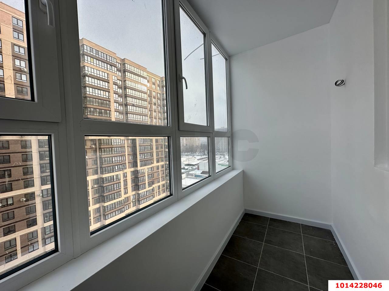 Фото №1: 1-комнатная квартира 36&nbsp;м², 13/22&nbsp;эт. - Краснодар, Прикубанский внутригородской округ, мкр. жилой комплекс Отражение, ул. Конгрессная, 43