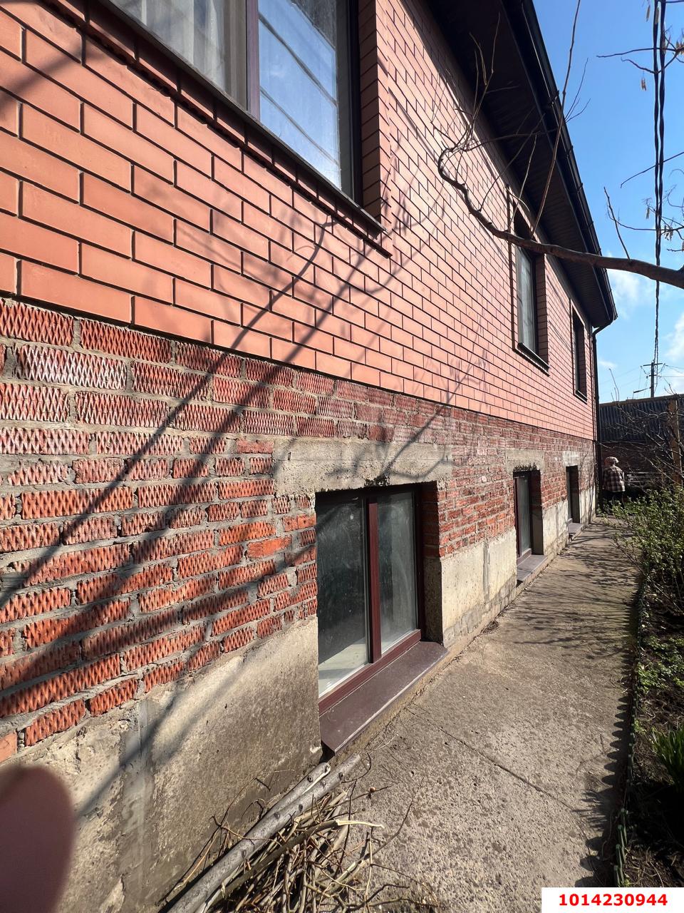 Фото №2: Дом 244&nbsp;м² + 5.8&nbsp;сот., 2&nbsp;эт. - Краснодар, Прикубанский внутригородской округ, Калинино, мкр. Завод Радиоизмерительных Приборов, ул. Российская