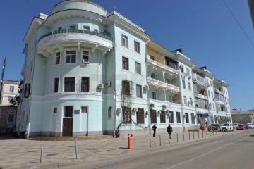 Фото №1: 2-комнатная квартира 54 м², 3/4 эт. - Краснодар, мкр. Центральный, ул. Орджоникидзе, 69