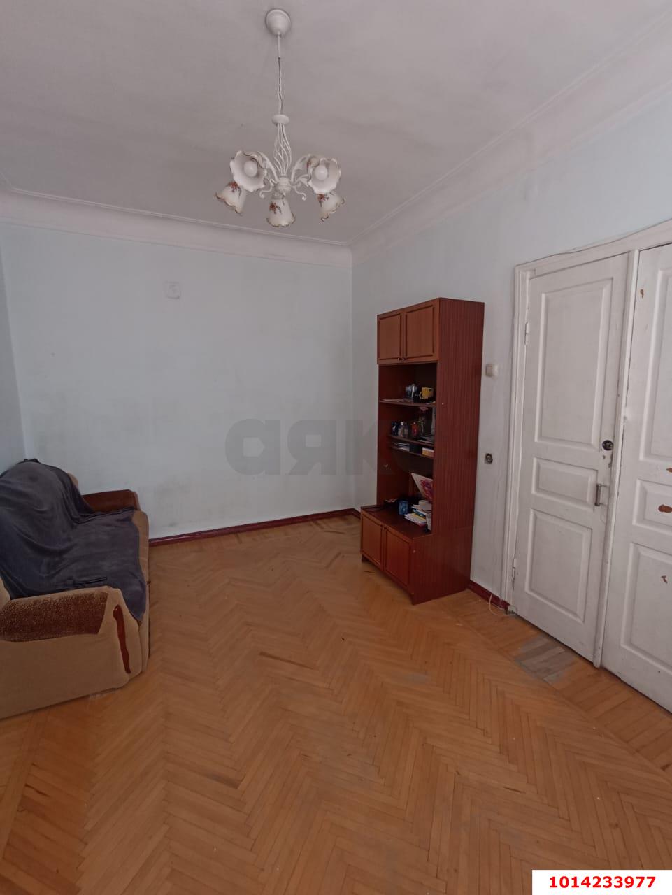 Фото №4: 2-комнатная квартира 54&nbsp;м², 3/4&nbsp;эт. - Краснодар, Центральный внутригородской округ, мкр. Центральный, ул. Орджоникидзе, 69