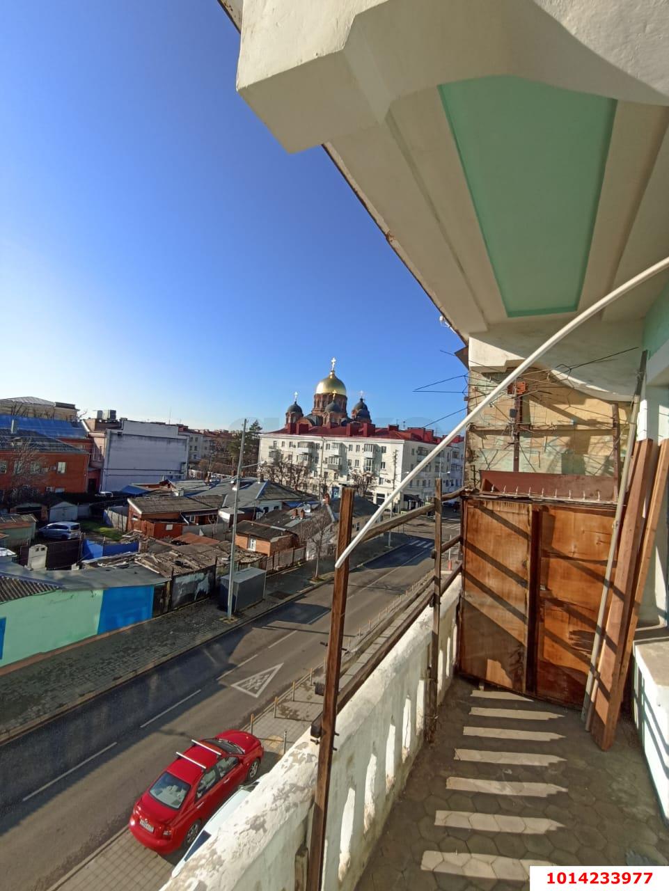 Фото №3: 2-комнатная квартира 54&nbsp;м², 3/4&nbsp;эт. - Краснодар, Центральный внутригородской округ, мкр. Центральный, ул. Орджоникидзе, 69