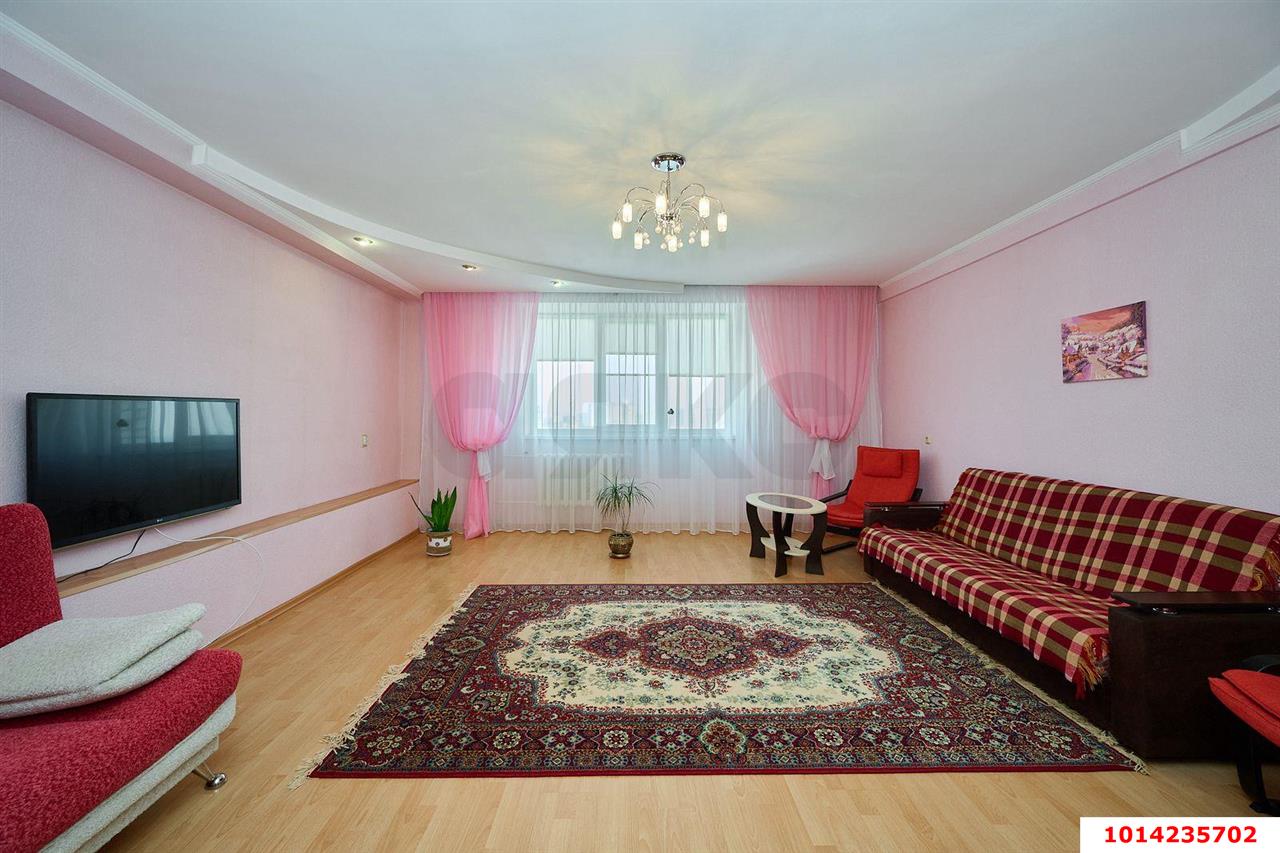 Фото №4: 3-комнатная квартира 127&nbsp;м², 13/15&nbsp;эт. - Краснодар, Западный внутригородской округ, мкр. Юбилейный, пр-кт Чекистов, 42