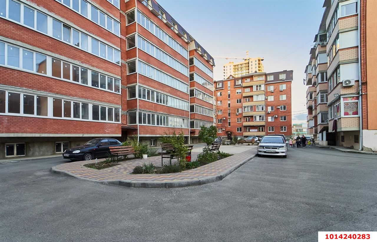 Фото №2: 1-комнатная квартира 41&nbsp;м², 6/6&nbsp;эт. - Берёзовый, Прикубанский внутригородской округ, мкр. Витаминкомбинат, ул. 2-я Целиноградская, 38/3