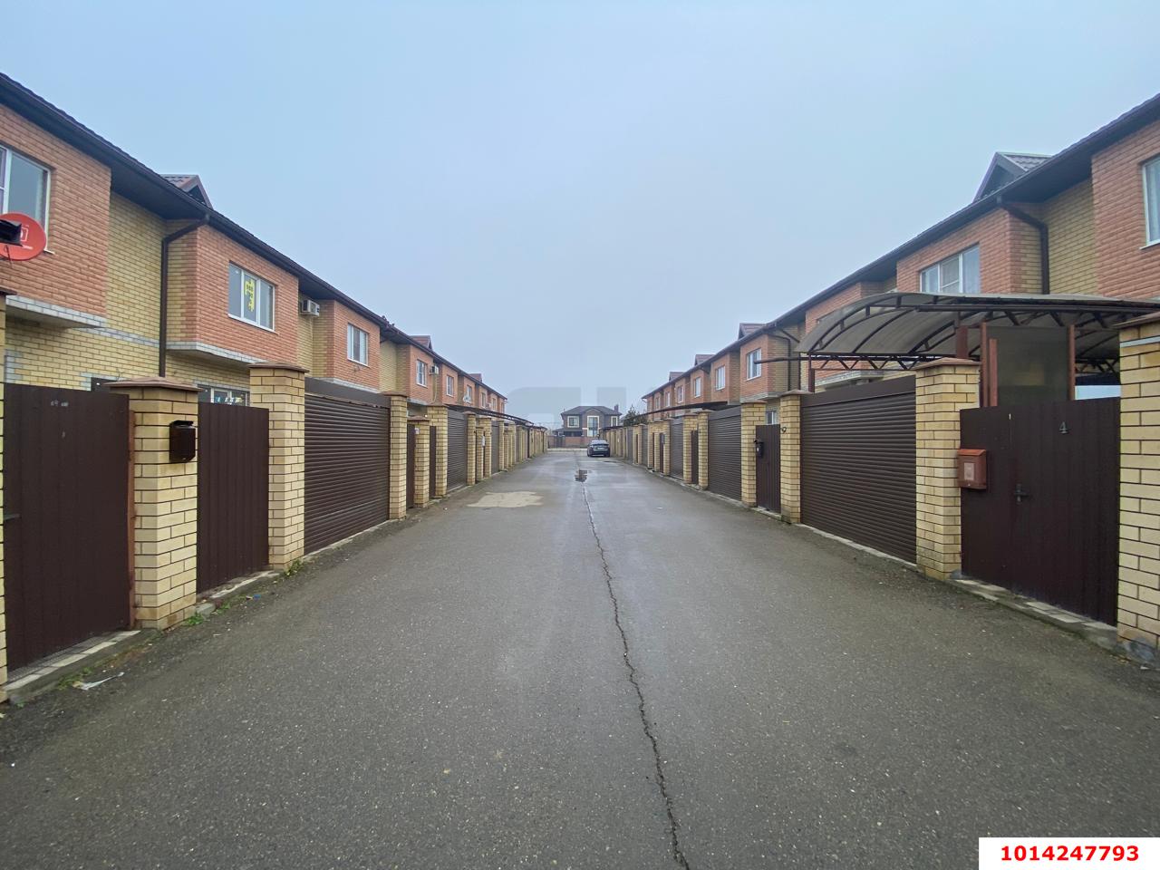 Фото №4: Дом 125&nbsp;м² + 2&nbsp;сот., 2&nbsp;эт. - Российский, Прикубанский внутригородской округ, мкр. ЖК Вилла Роз, ул. имени Академика Сахарова, 33к7