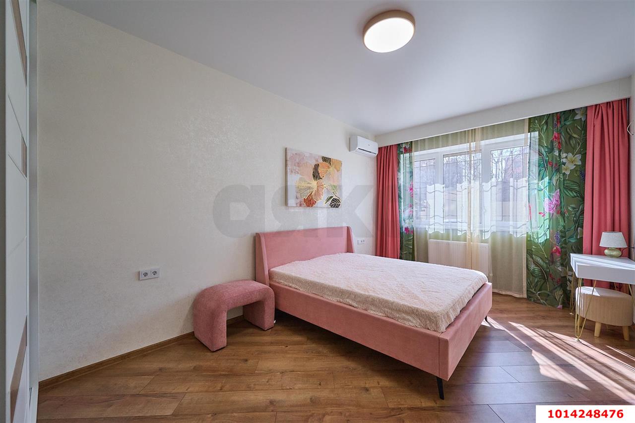 Фото №6: 2-комнатная квартира 81&nbsp;м², 1/19&nbsp;эт. - Краснодар, Западный внутригородской округ, ЖК Октябрьский, мкр. Центральный, ул. Октябрьская, 181/2к3