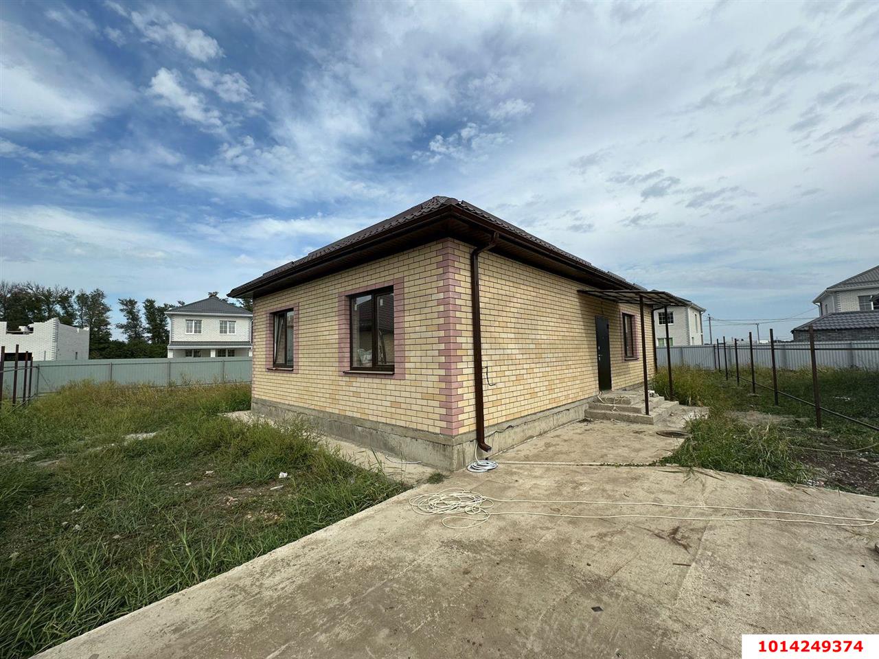 Фото №1: Дом 137&nbsp;м² + 5&nbsp;сот., 2&nbsp;эт. - Южный, мкр. Олимпийский, пер. Удобный, 1