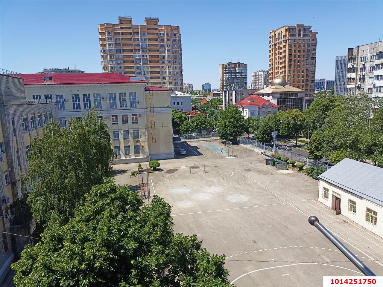 Фото №1: 1-комнатная квартира 49&nbsp;м², 5/5&nbsp;эт. - Краснодар, Центральный внутригородской округ, мкр. Центральный, ул. Ленина, 71
