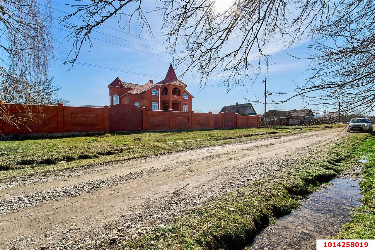 Фото №3: Дом 638&nbsp;м² + 15&nbsp;сот., 3&nbsp;эт. - Тверская, ул. Ленина, 4