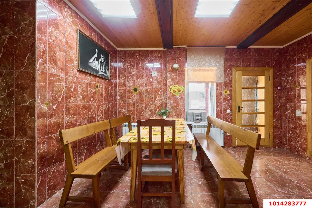 Фото №4: Студия 200&nbsp;м², 1/2&nbsp;эт. - Краснодар, Карасунский внутригородской округ, ж/м Пашковский, ул. Фадеева, 150/1