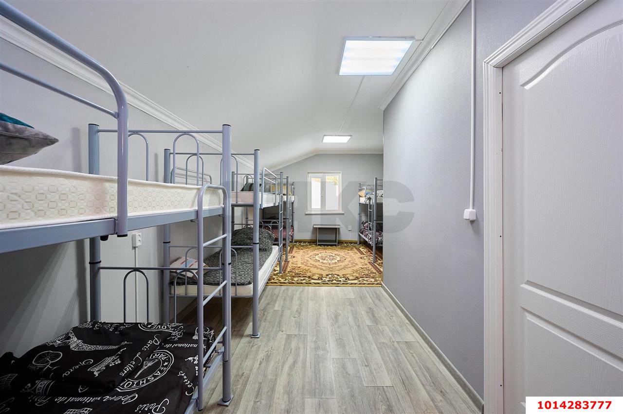 Фото №14: Студия 200&nbsp;м², 1/2&nbsp;эт. - Краснодар, Карасунский внутригородской округ, ж/м Пашковский, ул. Фадеева, 150/1