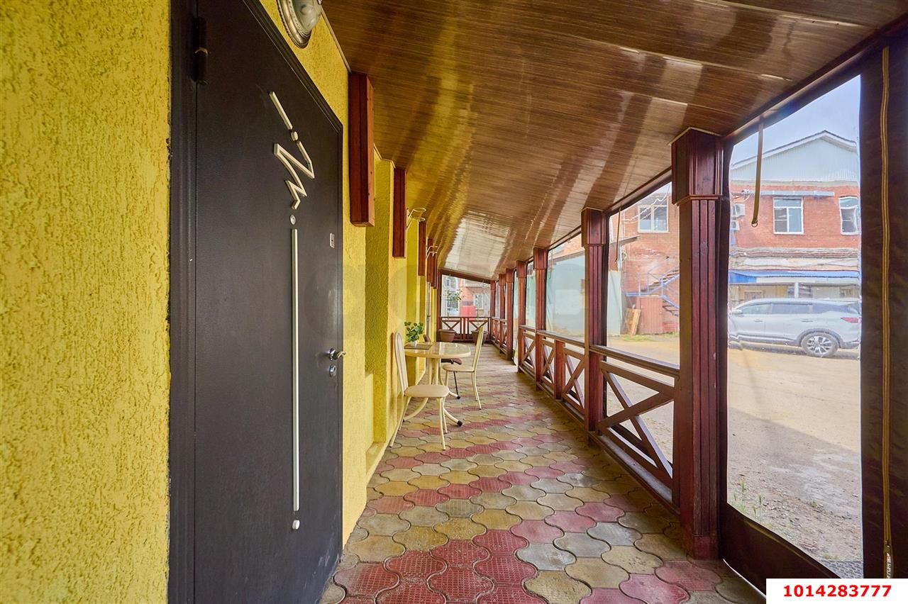 Фото №19: Студия 200&nbsp;м², 1/2&nbsp;эт. - Краснодар, Карасунский внутригородской округ, ж/м Пашковский, ул. Фадеева, 150/1