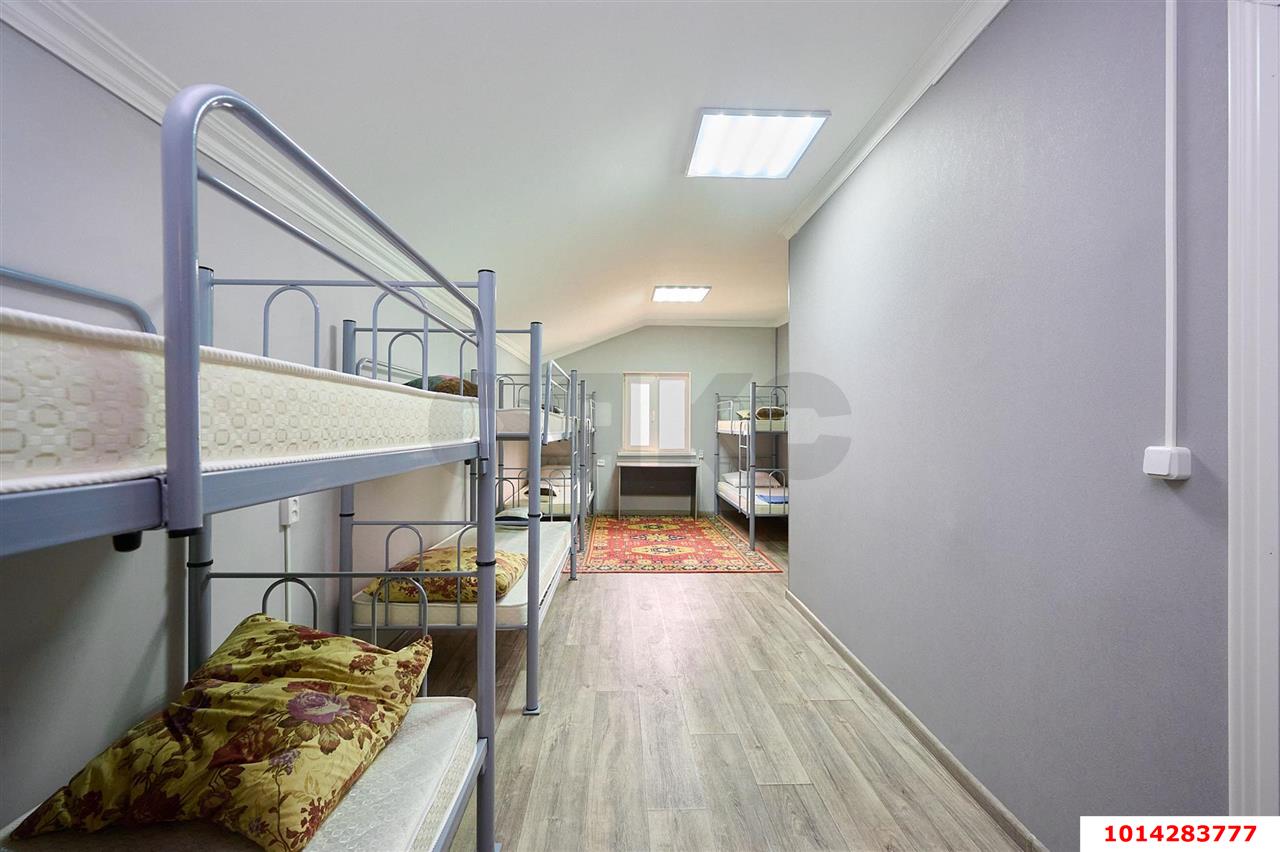 Фото №12: Студия 200&nbsp;м², 1/2&nbsp;эт. - Краснодар, Карасунский внутригородской округ, ж/м Пашковский, ул. Фадеева, 150/1