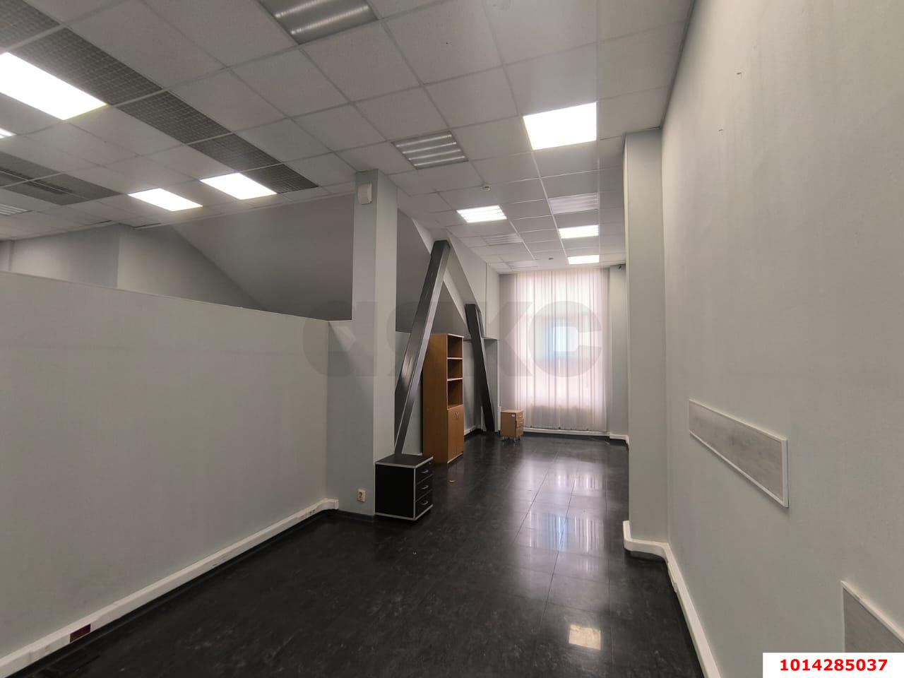 Фото №6: Отдельное здание 640&nbsp;м², 3/4&nbsp;эт. - Краснодар, Центральный внутригородской округ, мкр. Центральный, ул. Митрофана Седина, 142