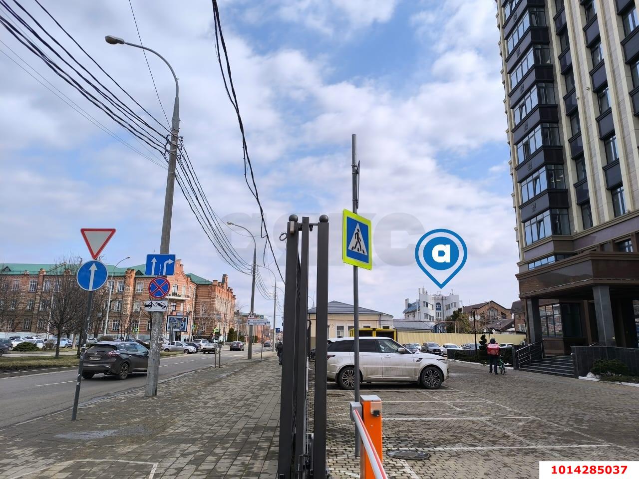Фото №1: Отдельное здание 640&nbsp;м², 3/4&nbsp;эт. - Краснодар, Центральный внутригородской округ, мкр. Центральный, ул. Митрофана Седина, 142