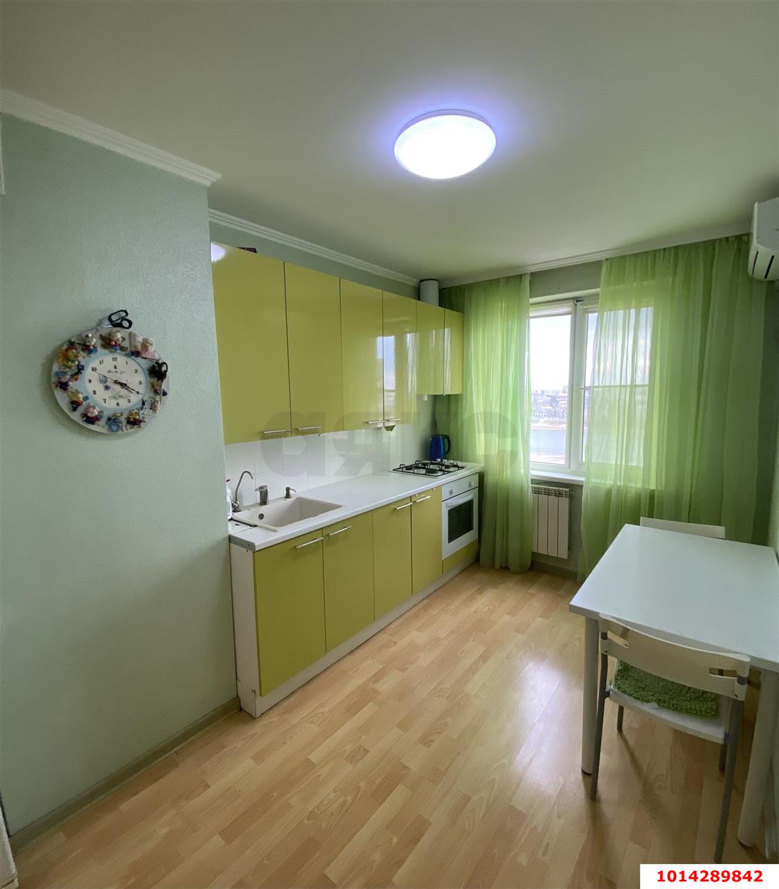Фото №1: 2-комнатная квартира 52&nbsp;м², 10/10&nbsp;эт. - Краснодар, Западный внутригородской округ, мкр. Юбилейный, ул. Рождественская набережная, 25