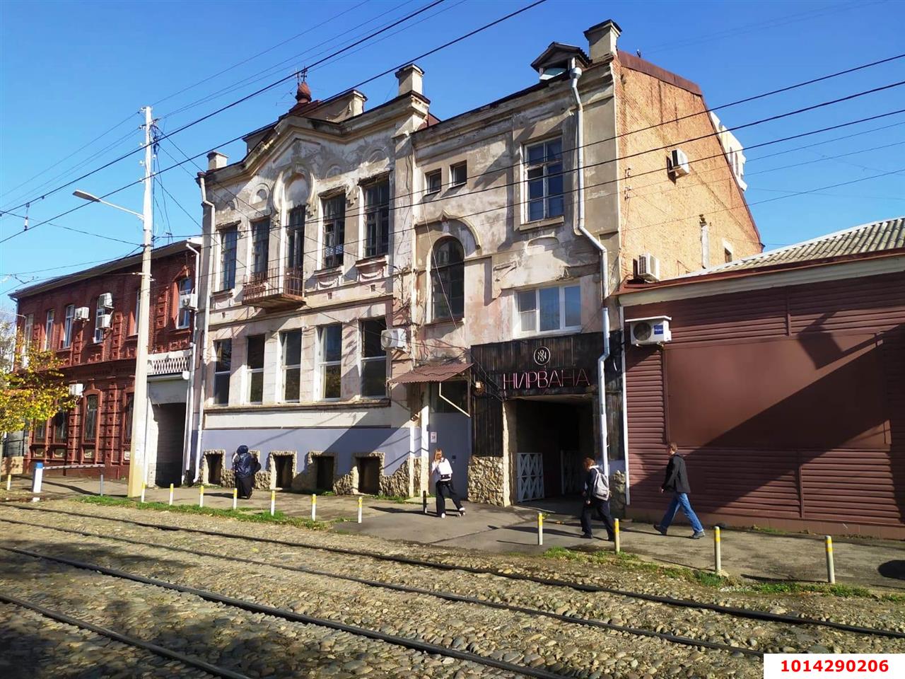 Фото №2: Торговое помещение 182&nbsp;м², 3&nbsp;эт. - Краснодар, Центральный внутригородской округ, мкр. Центральный, ул. Коммунаров, 64