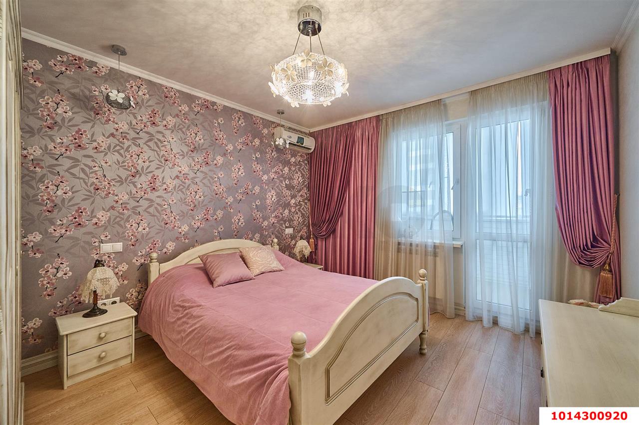 Фото №1: 2-комнатная квартира 70&nbsp;м², 16/16&nbsp;эт. - Краснодар, Прикубанский внутригородской округ, мкр. Репино, пр-д Репина, 22