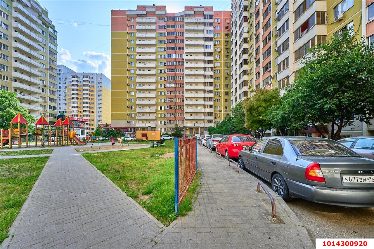 Фото №16: 2-комнатная квартира 70&nbsp;м², 16/16&nbsp;эт. - Краснодар, Прикубанский внутригородской округ, мкр. Репино, пр-д Репина, 22