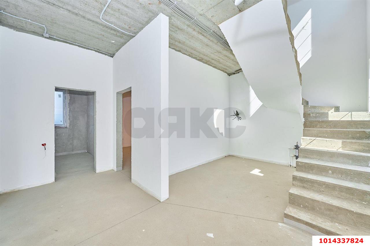 Фото №10: Дом 189&nbsp;м² + 8&nbsp;сот., 2&nbsp;эт. - Краснодар, Прикубанский внутригородской округ, мкр. Горхутор, ул. Спасская, 38