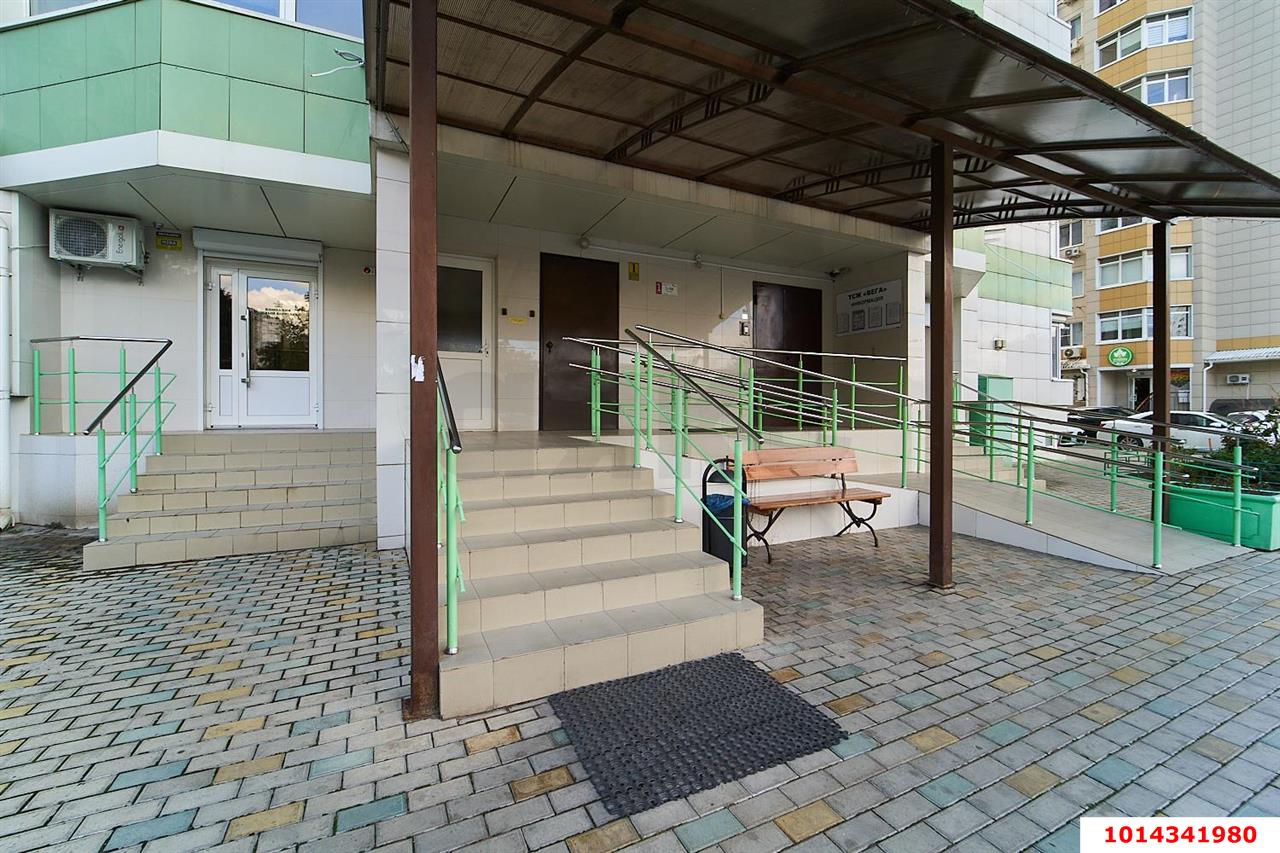 Фото №9: 2-комнатная квартира 80&nbsp;м², 2/22&nbsp;эт. - Краснодар, Прикубанский внутригородской округ, Круглик, мкр. Школьный, ул. Филатова, 19/2