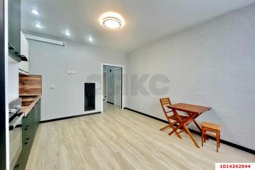 Фото №1: 2-комнатная квартира 56 м², 10/24 эт. - Краснодар, мкр. имени Петра Метальникова, ул. Петра Метальникова, 38