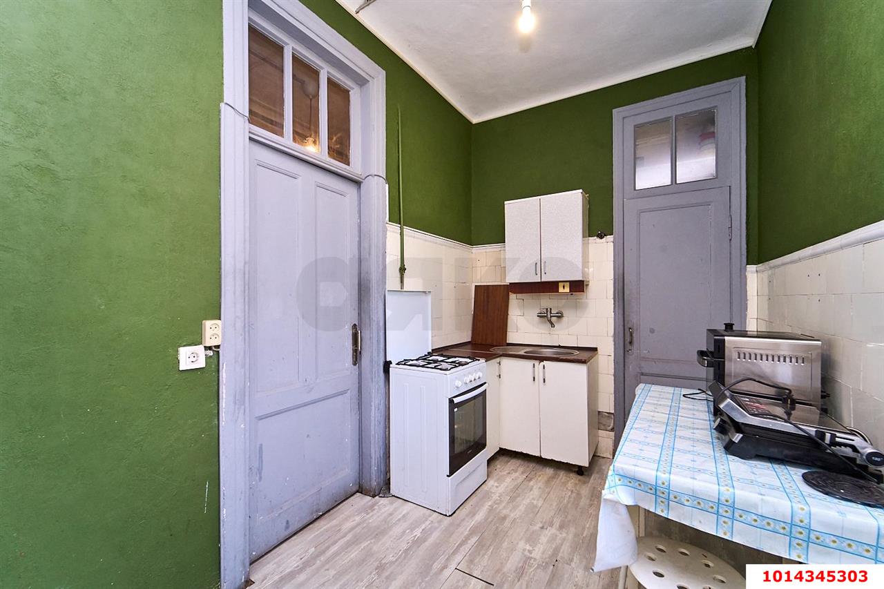 Фото №5: 2-комнатная квартира 57&nbsp;м², 3/3&nbsp;эт. - Краснодар, Центральный внутригородской округ, мкр. Центральный, ул. Советская, 59