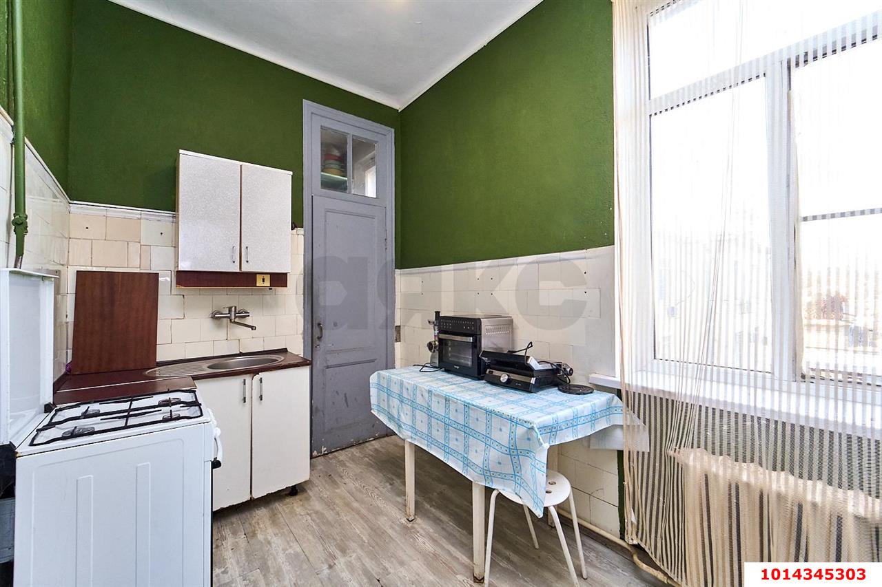 Фото №6: 2-комнатная квартира 57&nbsp;м², 3/3&nbsp;эт. - Краснодар, Центральный внутригородской округ, мкр. Центральный, ул. Советская, 59