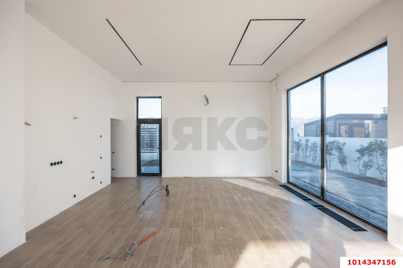 Фото №2: Дом 227&nbsp;м² + 4.35&nbsp;сот., 2&nbsp;эт. - Геленджик, мкр. СНТ Ветеран, ул. Конечная, 5