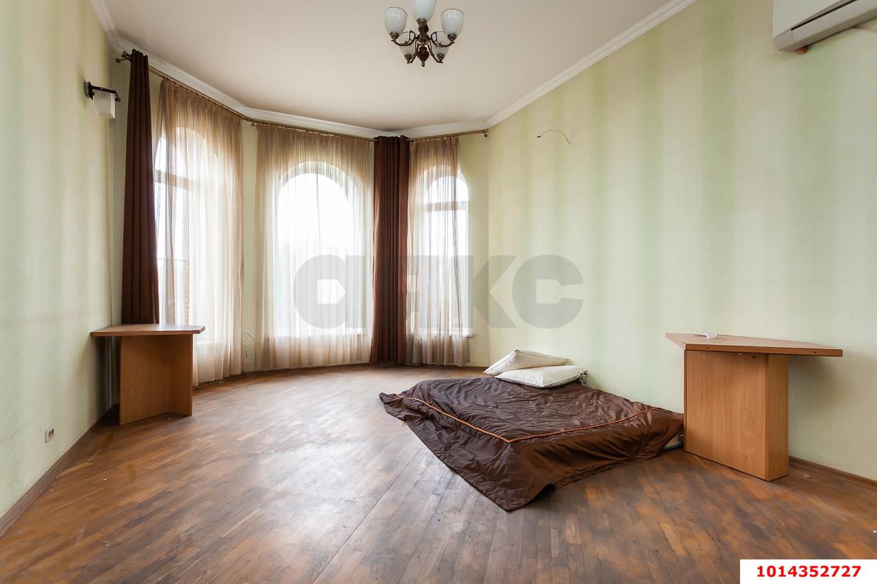 Фото №9: Дом 346&nbsp;м² + 4&nbsp;сот., 2&nbsp;эт. - Краснодар, Прикубанский внутригородской округ, Калинино, мкр. Завод Радиоизмерительных Приборов, ул. Рощинская